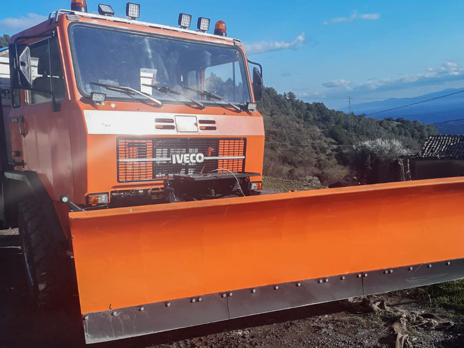 DELEKS® SSH-04-2.6-A Frontal Snow Plough with Mounting Plate for Tractor