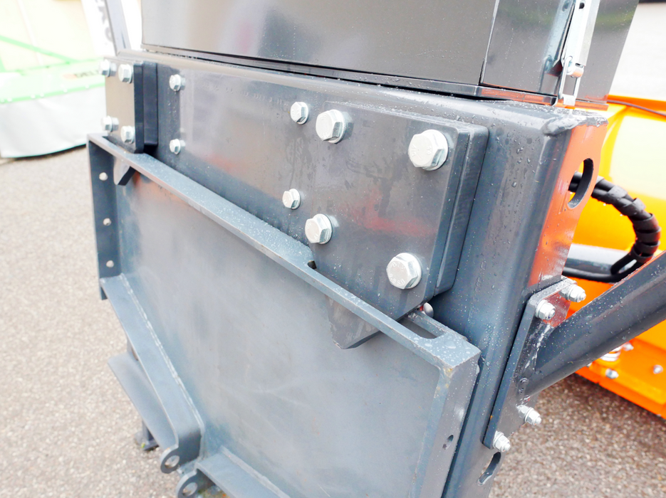 DELEKS® SSH-04-2.6-A Frontal Snow Plough with Mounting Plate for Tractor
