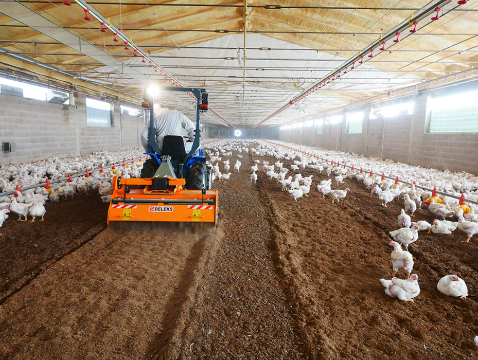 DELEKS® PAVO-100 Shatter Milling Machine for Poultry Farm Bedding Maintenance