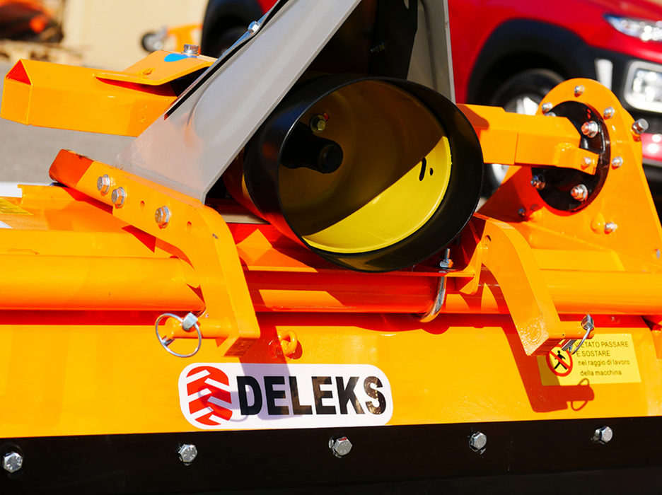 DELEKS® PAVO-100 Shatter Milling Machine for Poultry Farm Bedding Maintenance