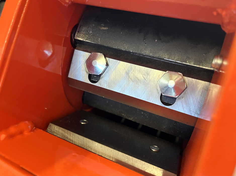 DELEKS® DK-300-LC Petrol Chipper Shredder