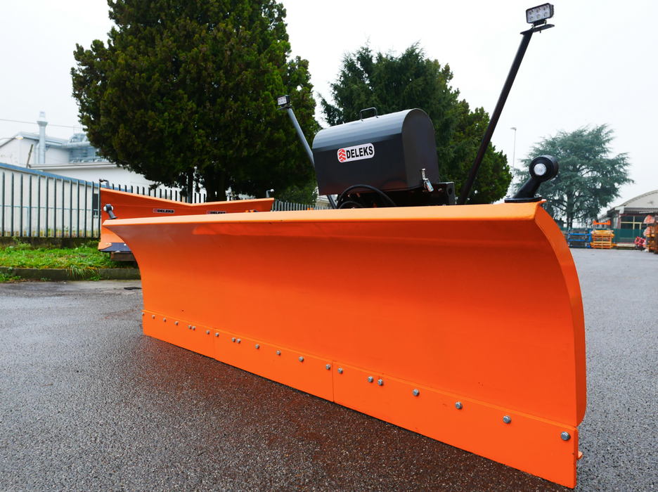 DELEKS® SSH-04-2.6-A Frontal Snow Plough with Mounting Plate for Tractor