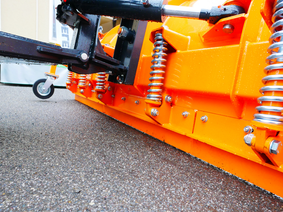 DELEKS® SSH-04-2.6-A Frontal Snow Plough with Mounting Plate for Tractor