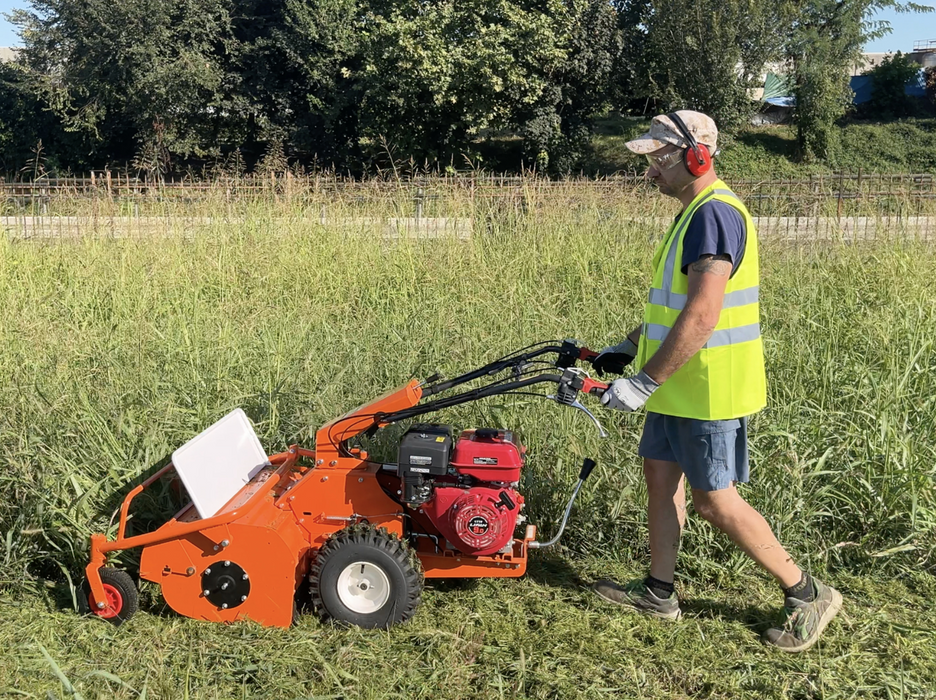 DELEKS® SMART-800 Self-Propelled Flail Mower