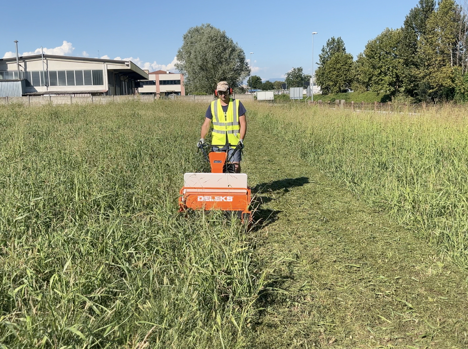 DELEKS® SMART-800 Self-Propelled Flail Mower